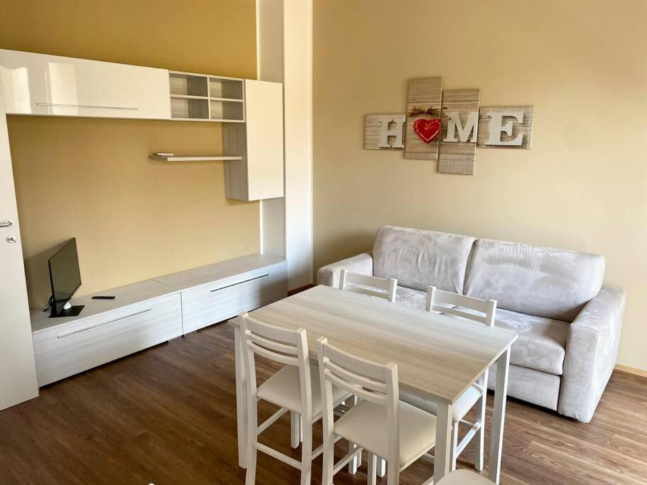 Casa Eugenia Apartment Varese Bagian luar foto