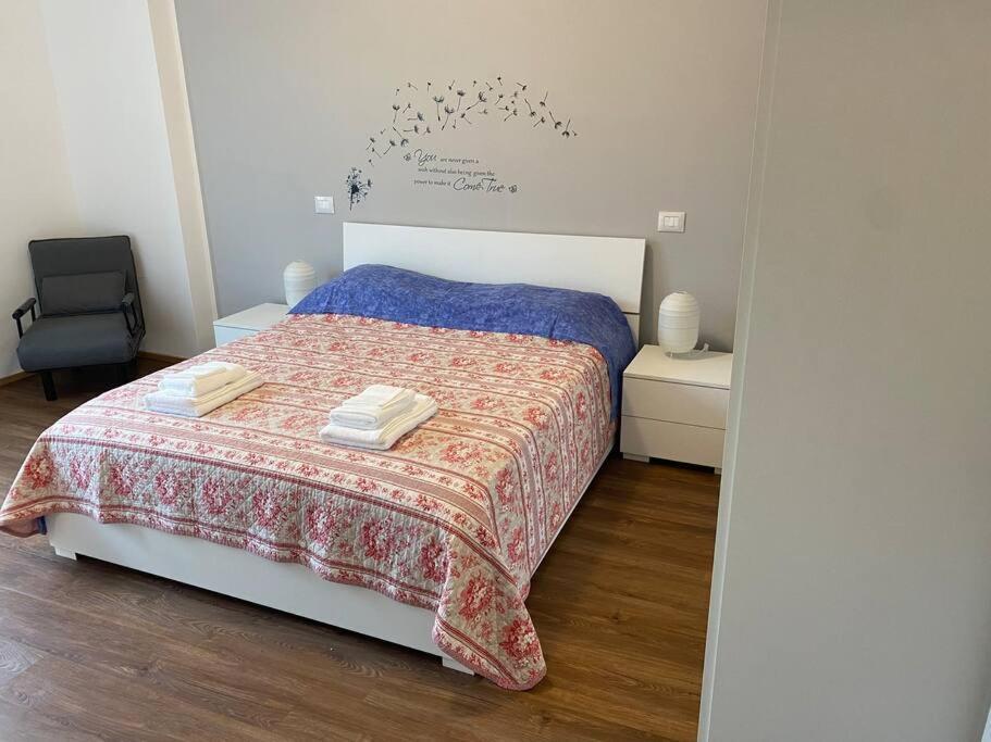 Casa Eugenia Apartment Varese Bagian luar foto