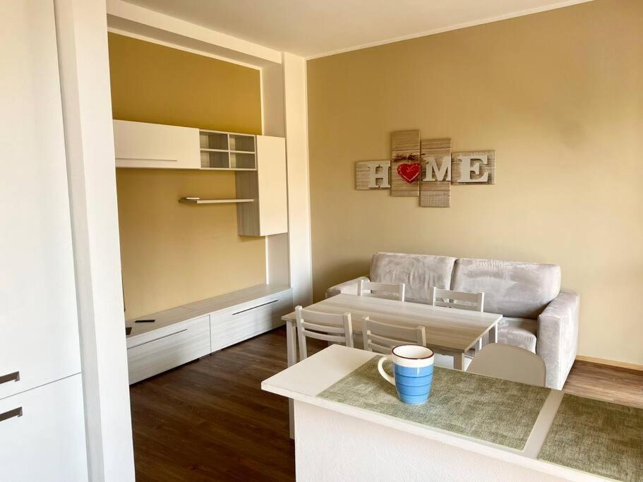 Casa Eugenia Apartment Varese Bagian luar foto